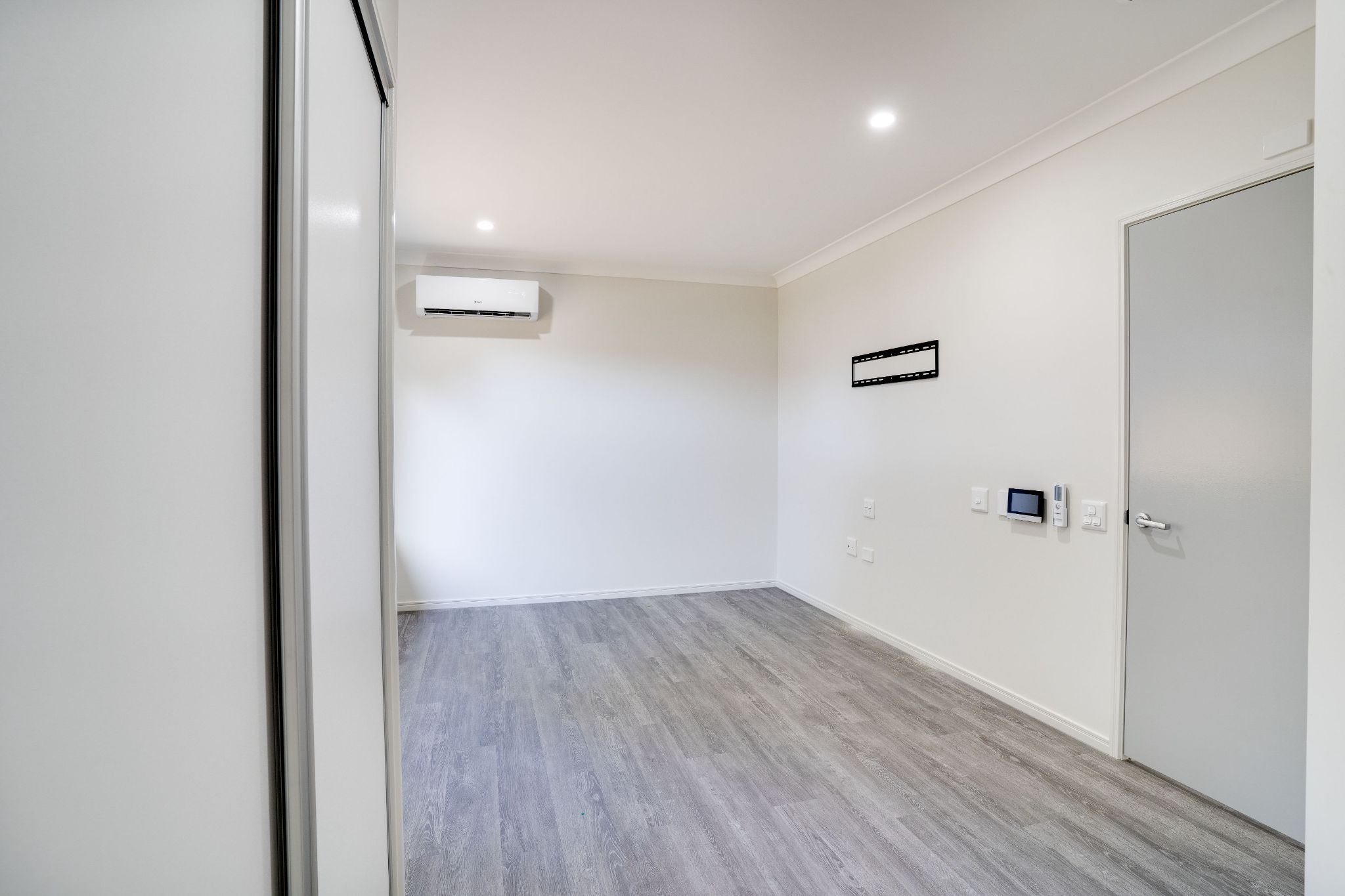 room-1-4