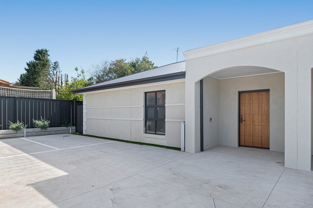 47-Arncliffe-Boulevard-Greenvale_006_1024