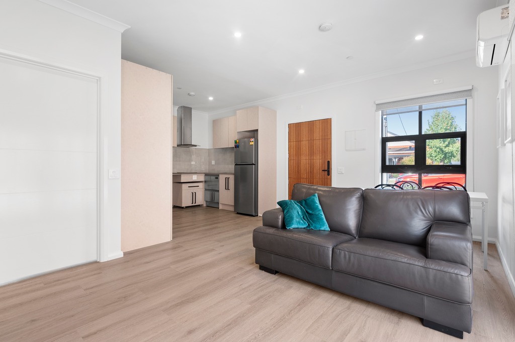 47-Arncliffe-Boulevard-Greenvale_010_1024