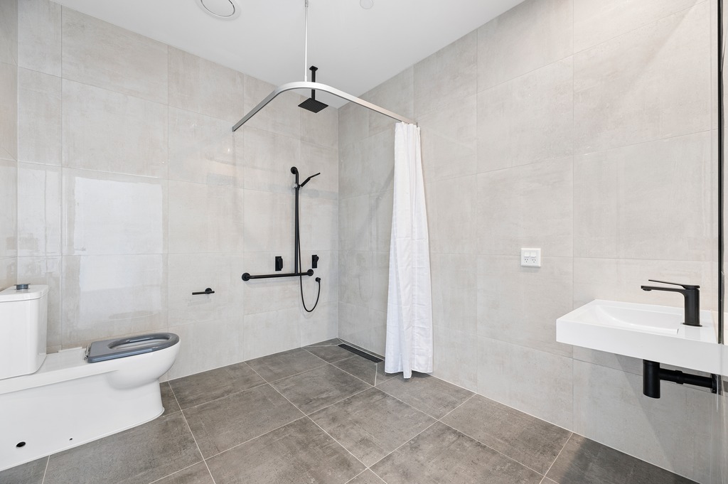 47-Arncliffe-Boulevard-Greenvale_016_1024